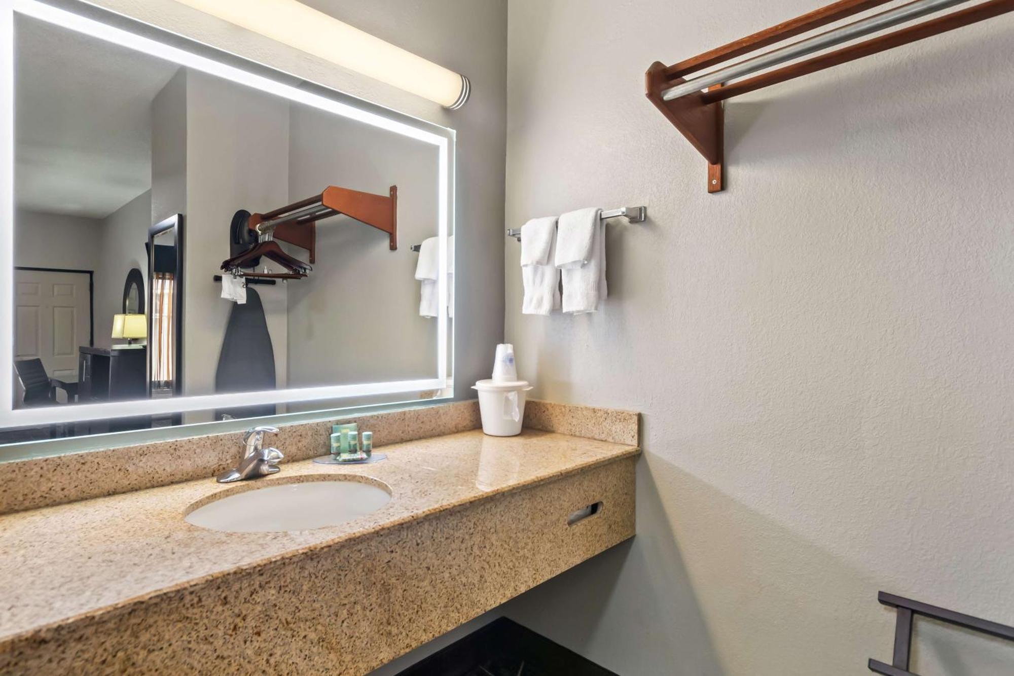 Best Western Inn Monroeville Zewnętrze zdjęcie